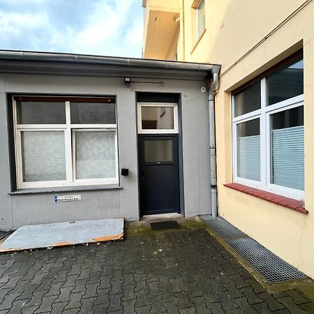 Apartment Central 10D 55Qm Wi-Fi Free Parking Calm Back House Dortmund Bagian luar foto