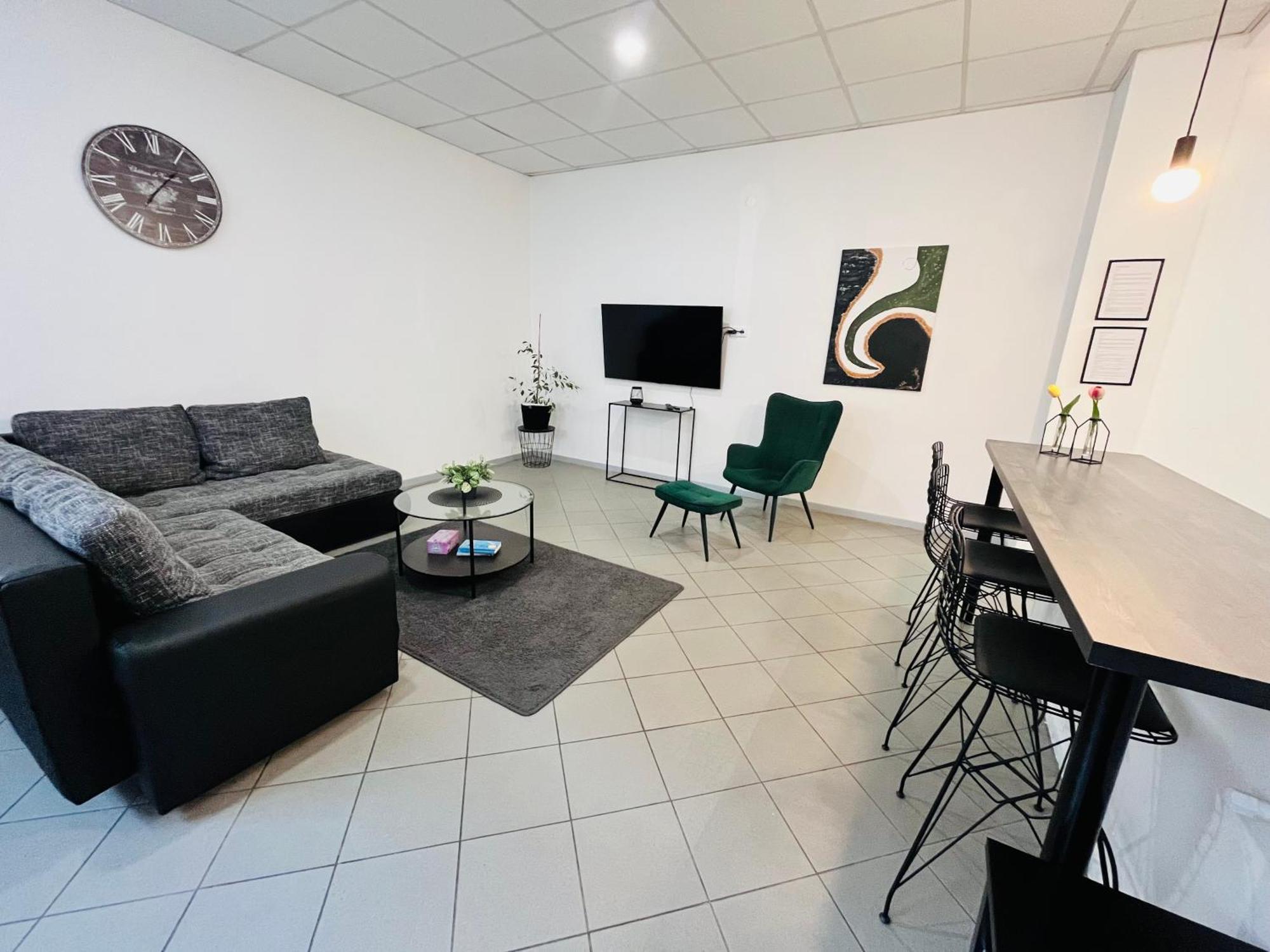Apartment Central 10D 55Qm Wi-Fi Free Parking Calm Back House Dortmund Bagian luar foto