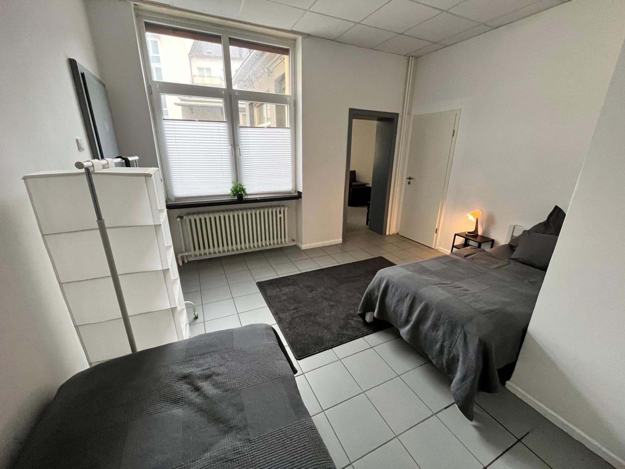 Apartment Central 10D 55Qm Wi-Fi Free Parking Calm Back House Dortmund Bagian luar foto